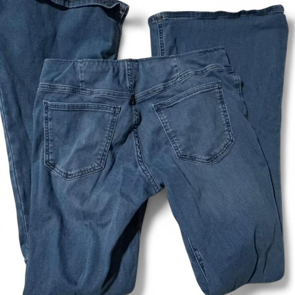 We-the-free Women's Blue and Navy Jeans - Picture 5 of 7
